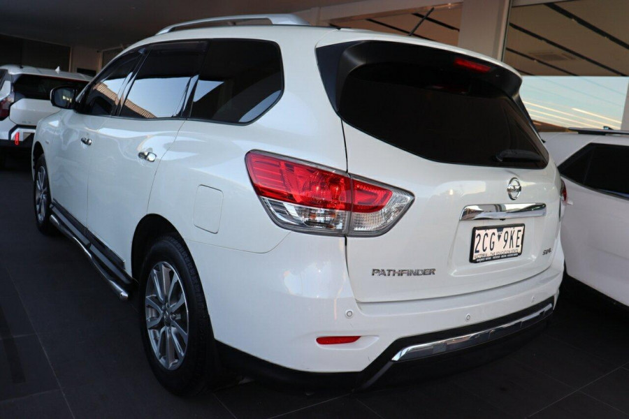 2016 Nissan Pathfinder R52 ST-L SUV Image 9