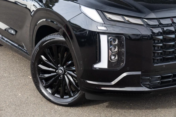 2024 Hyundai Palisade LX2.V4 Calligraphy Black Ink SUV Image 6