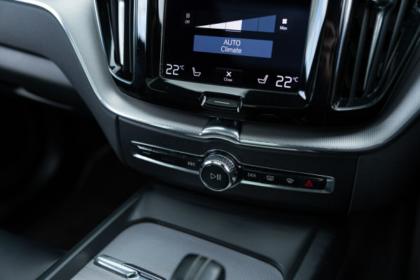 2021 Volvo XC60 UZ T8 Polestar SUV Image 26