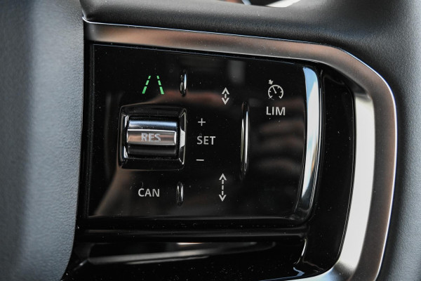 2025 MY25.5 Land Rover Discovery Sport L550 P300e Dynamic SE SUV image 19