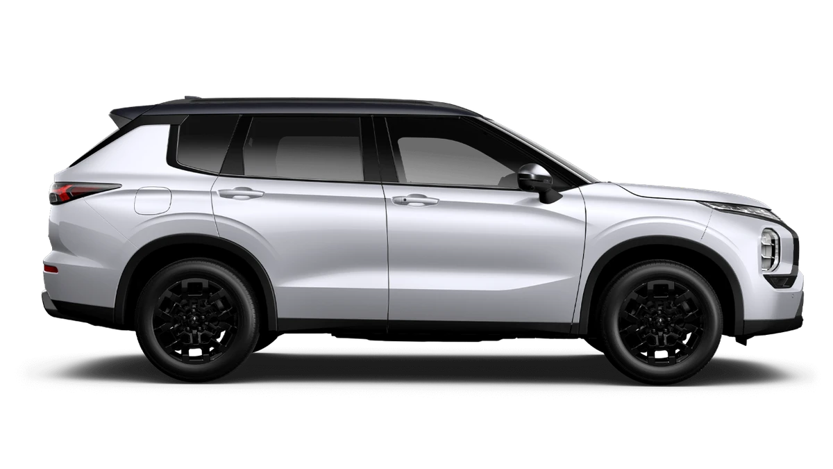 Outlander LS BLACK EDITION <br><small class='sub-title'>AWD</small>