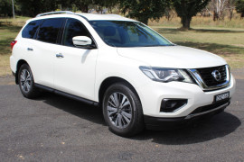 Nissan Pathfinder ST R52 Series II