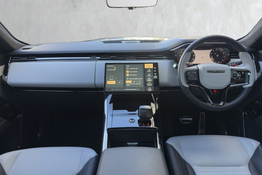 2025 Land Rover Range Rover Sport L461 P635 SV SUV