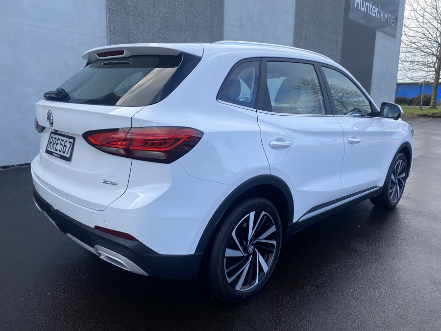 2026 MG ZS ZS32 Essence SUV Image 3