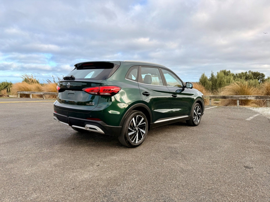 2026 MG ZS ZS32 Essence Hybrid+ SUV Image 3
