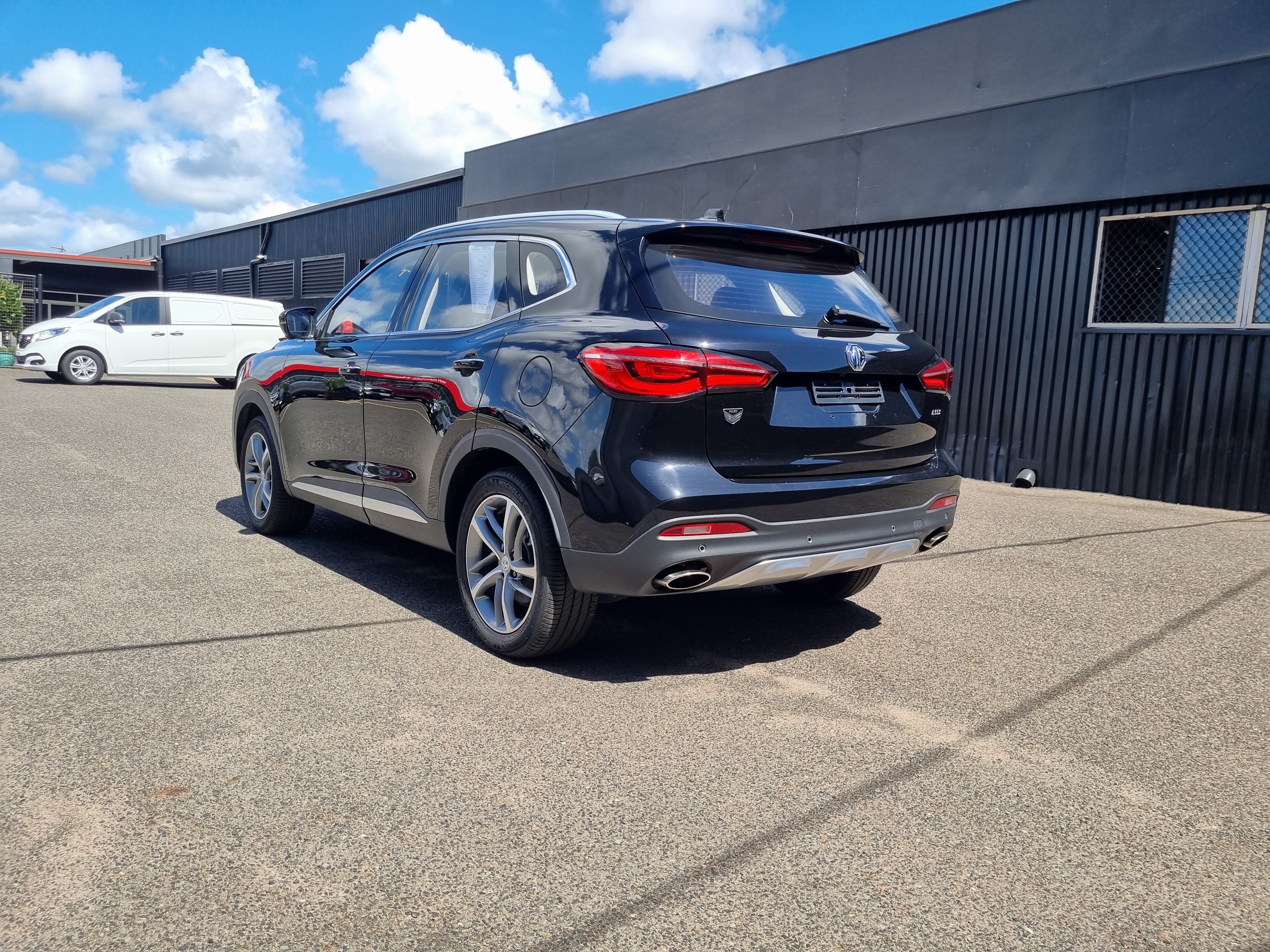 2022 MG HS SAS23 Essence SUV Image 18