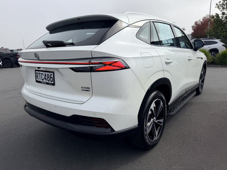 2026 MG HS Super Hybrid Excite SUV Image 5