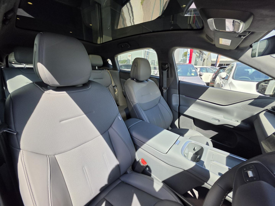 2025 XPeng G6  Long Range SUV Image 28