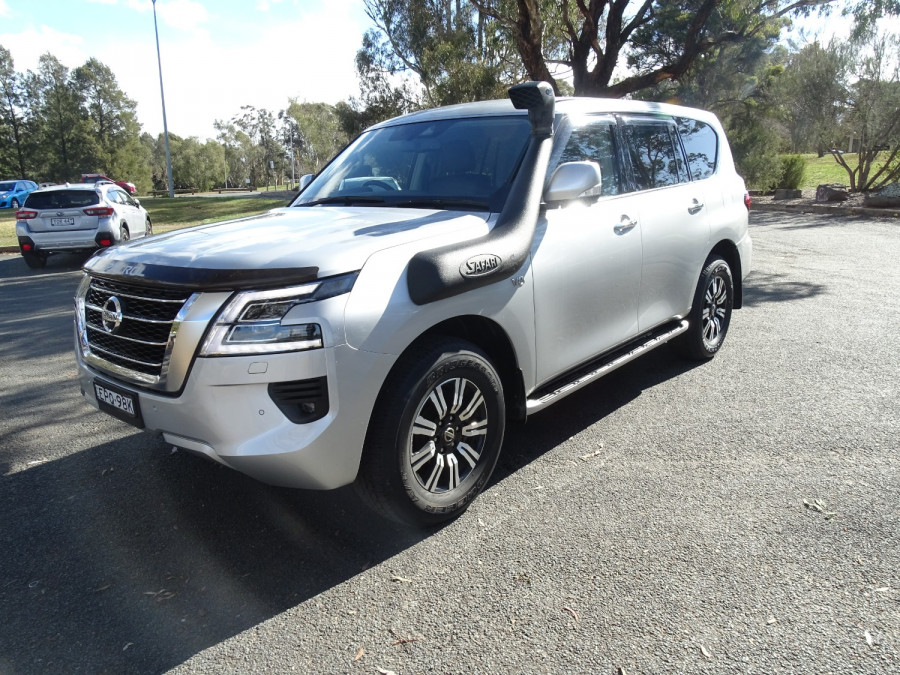 2021 Nissan Patrol Y62 Series 5 Ti SUV Image 4