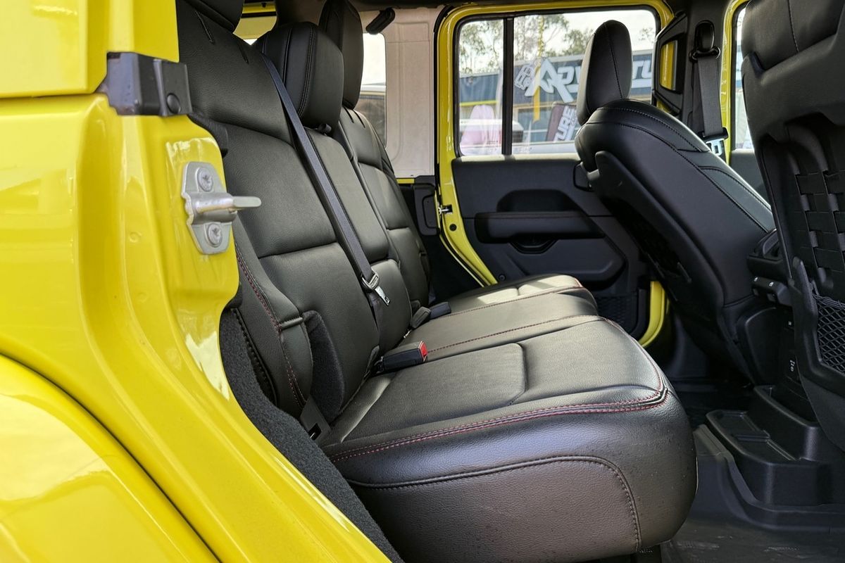 2023 Jeep Wrangler JL Rubicon SUV Image 5