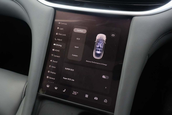 2025 MG IM5 P12L Premium Hatch Image 11