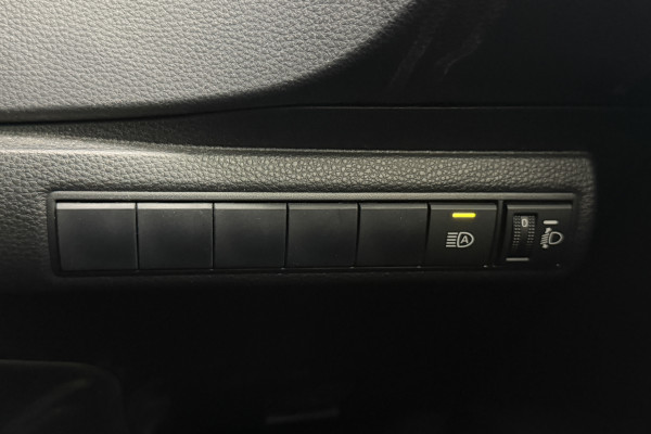 2020 Toyota Corolla MZEA12R Ascent Sport Hybrid Hatch Image 20