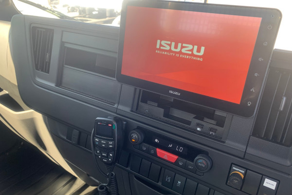 2025 Isuzu  NPR 45/65-175 MT D28 TRADE TRADEPACK Tray Image 17