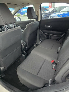 2015 Honda HR-V  VTi SUV image 16