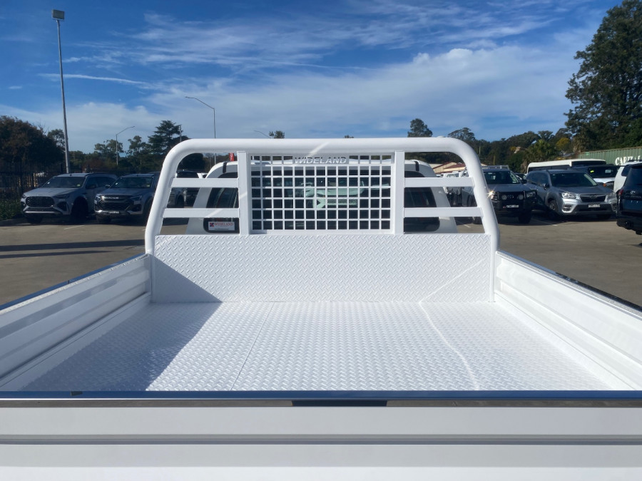 2018 Toyota HiLux  SR Double Cab Pick Up Image 18