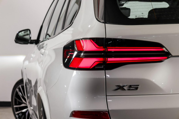 2026 BMW X5 G05 LCI xDrive30d M Sport SUV image 5