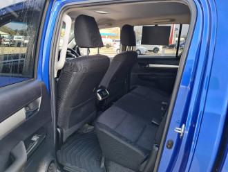 2018 Toyota HiLux GUN126R MY17 SR5 (4X4) Cab chassis image 13