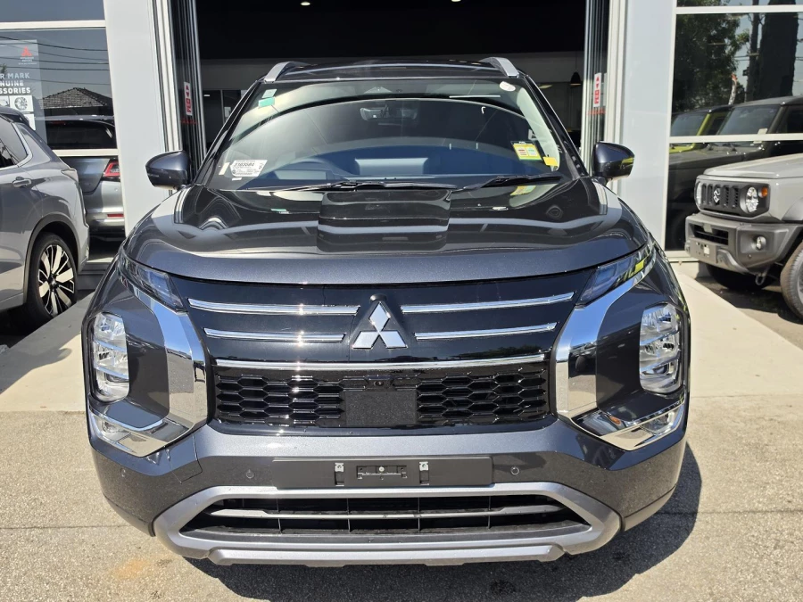 2026 MY25 Mitsubishi Outlander ZM Aspire SUV Image 2