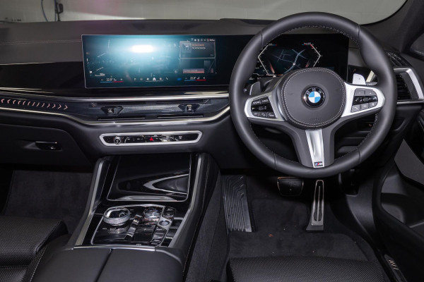 2025 BMW X6 G06 LCI xDrive30d M Sport SUV image 7