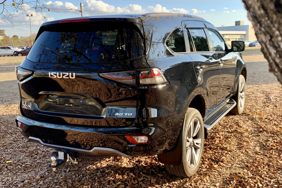 2023 Isuzu MU-X RJ LS-T SUV Image 7