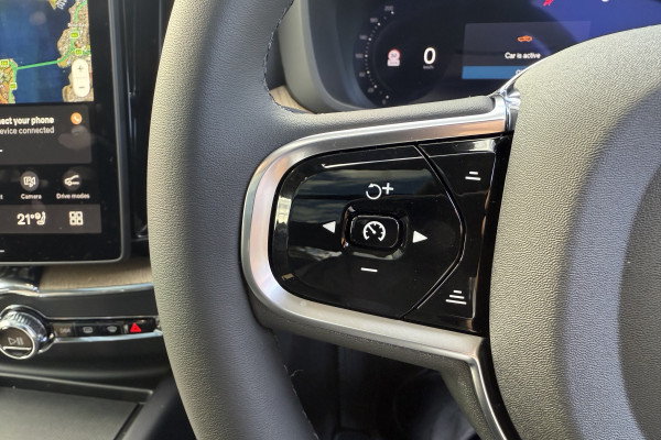 2025 MY26 Volvo XC60 UZ Plus T8 Plug-in Hybrid Dark SUV Image 17