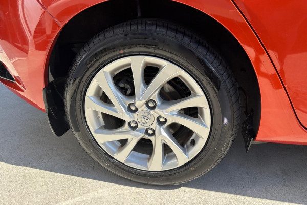 2017 Toyota Corolla ZRE182R Ascent Sport Hatch Image 5