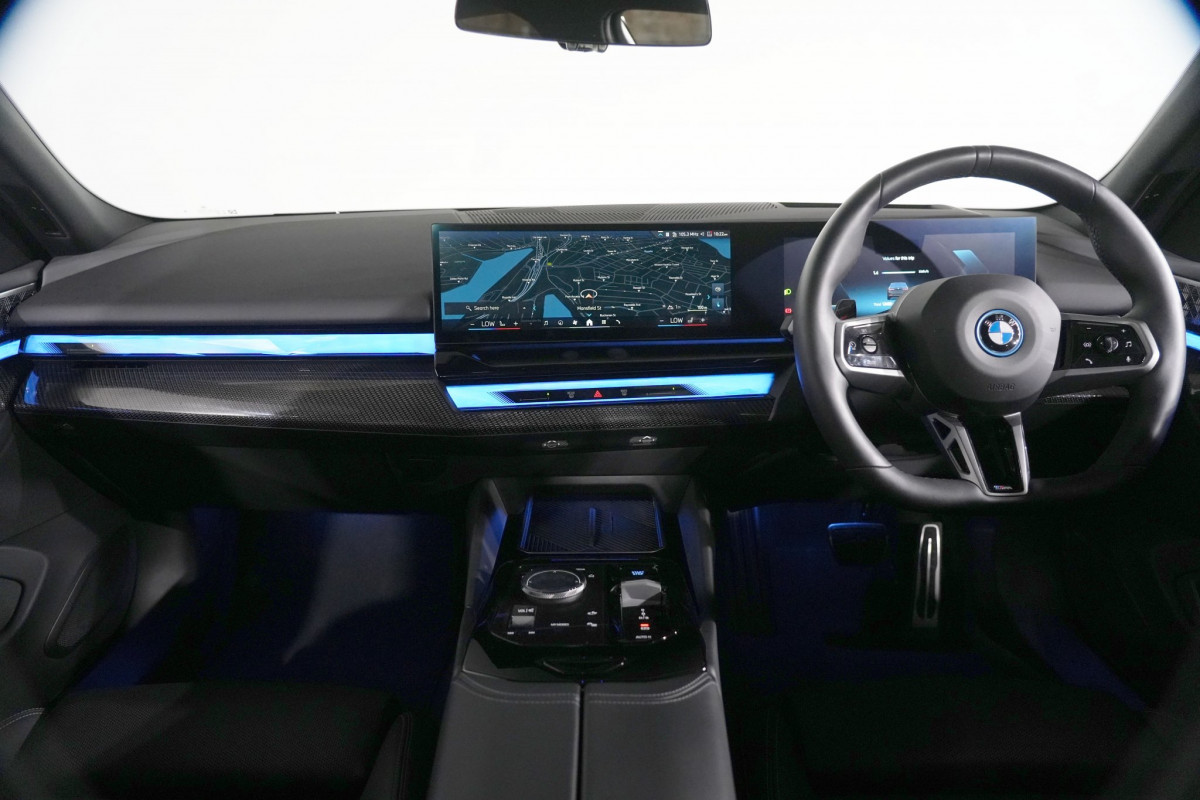 2025 BMW i5 eDrive40 M Sport Sedan