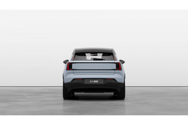2025 Volvo EX30  Single Motor Extended Range Ultra SUV Image 4