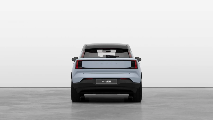 2025 Volvo EX30  Single Motor Extended Range Ultra SUV Image 4