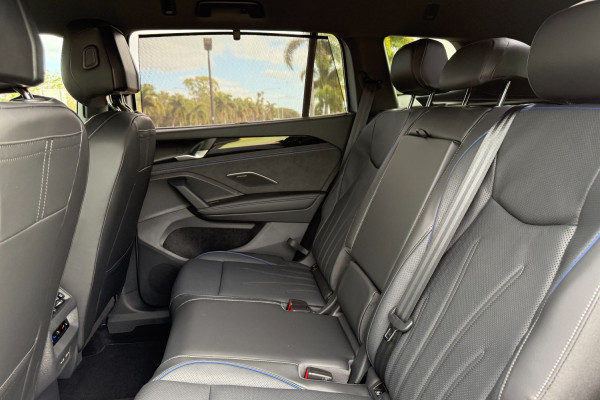 2025 MY26 Volkswagen Tayron R4 195TSI R-Line SUV Image 15