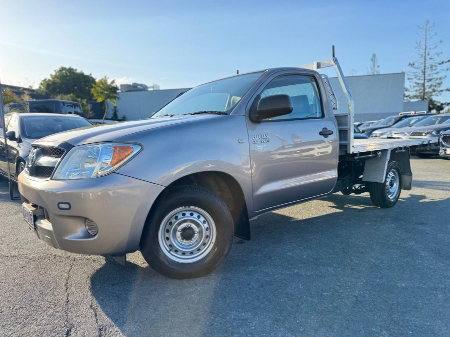 2008 Toyota HiLux TGN16R WorkMate Cab Chassis Image 1