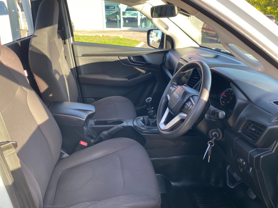 2021 Isuzu D-MAX RG SX High Ride Cab Chassis Image 12