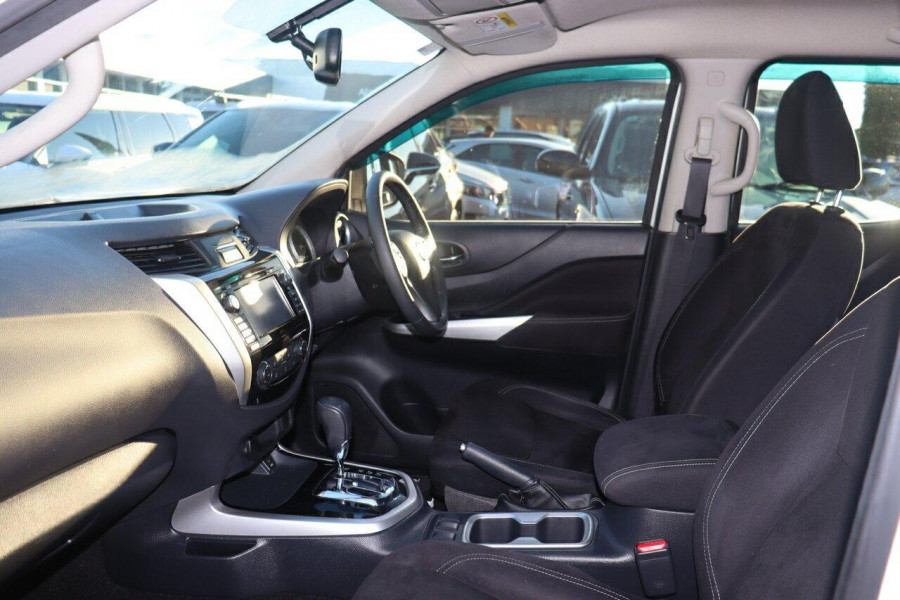 2018 Nissan Navara D23 Series 3 ST Dual Cab Pickup Image 17