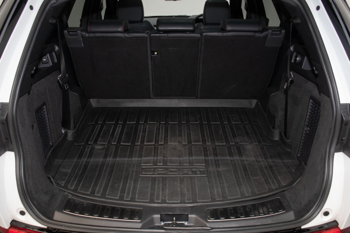 2020 Land Rover Discovery Sport SE SUV