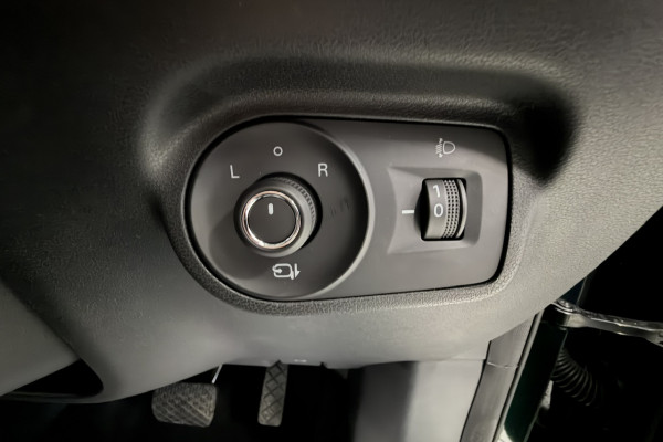 2026 MY26.5 MG ZS ZS32 Excite Hybrid+ SUV Image 23