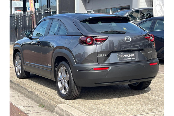 2023 Mazda MX-30 DR Series G20e Evolve SUV Image 5