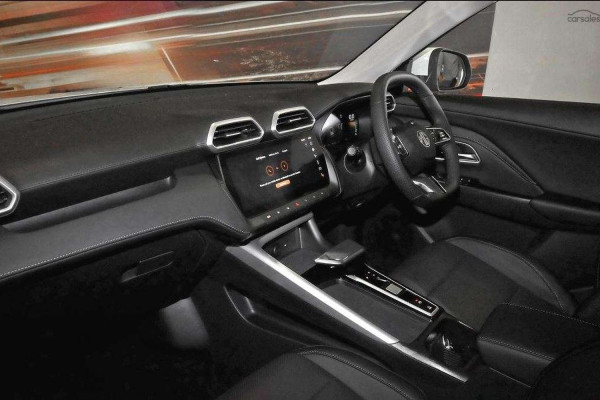 2026 MY26.5 MG ZS ZS32 Essence Hybrid+ SUV Image 11
