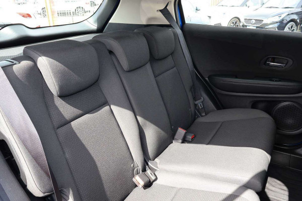 2021 Honda HR-V  VTi SUV Image 11