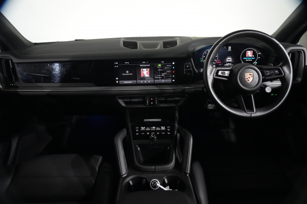 2023 Porsche Cayenne SUV image 13