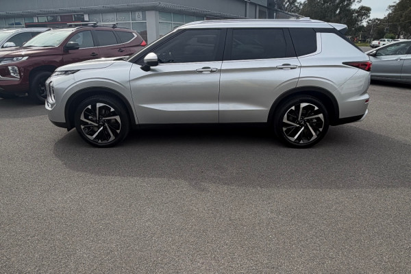 2023 Mitsubishi Outlander ZM Aspire SUV Image 3