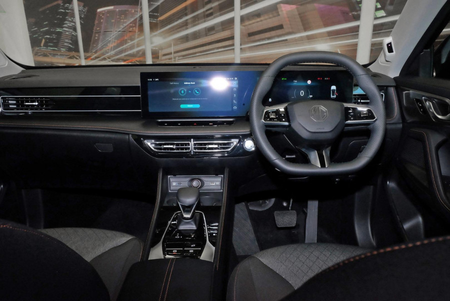 2024 MY24.5 MG HS AS33 Vibe SUV Image 8