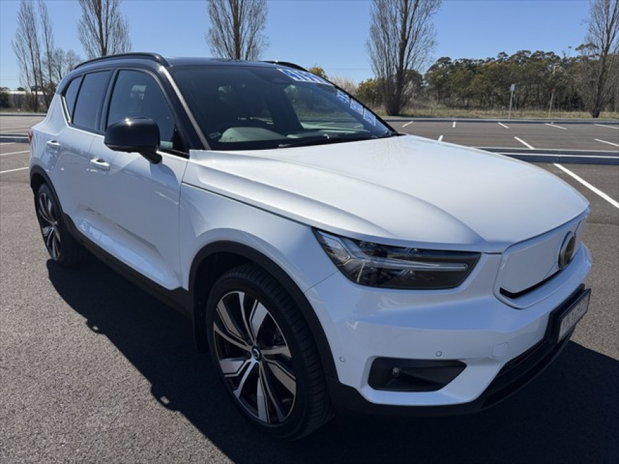 2021 MY22 Volvo XC40 XZ Recharge Pure Electric SUV Image 1