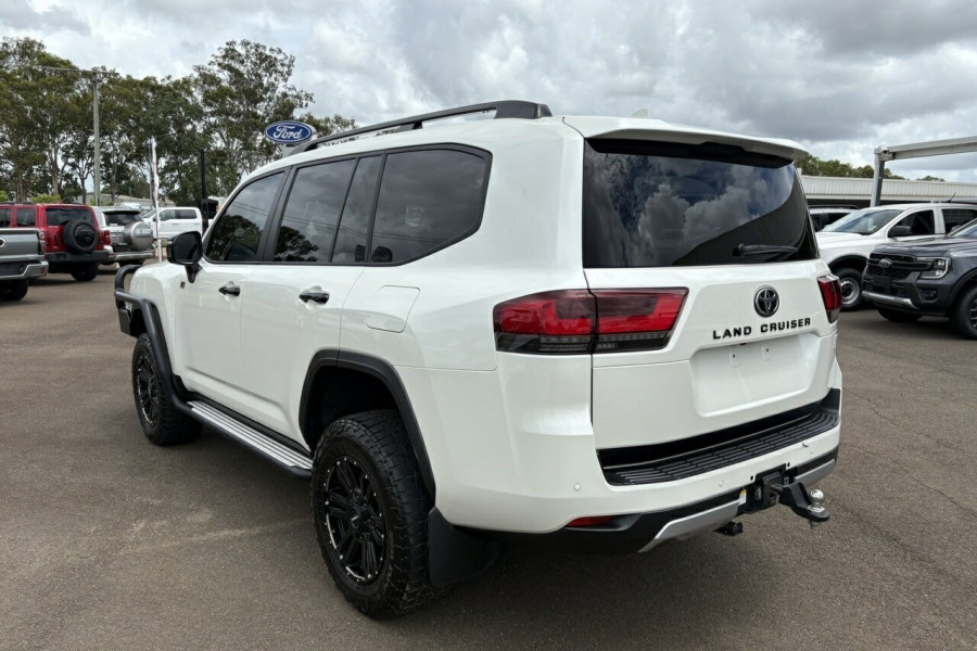 2022 Toyota LandCruiser FJA300R GR Sport Wagon Image 10