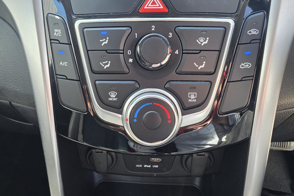 2015 MY16 Hyundai i30 GD3 Series II Active Hatch Image 18