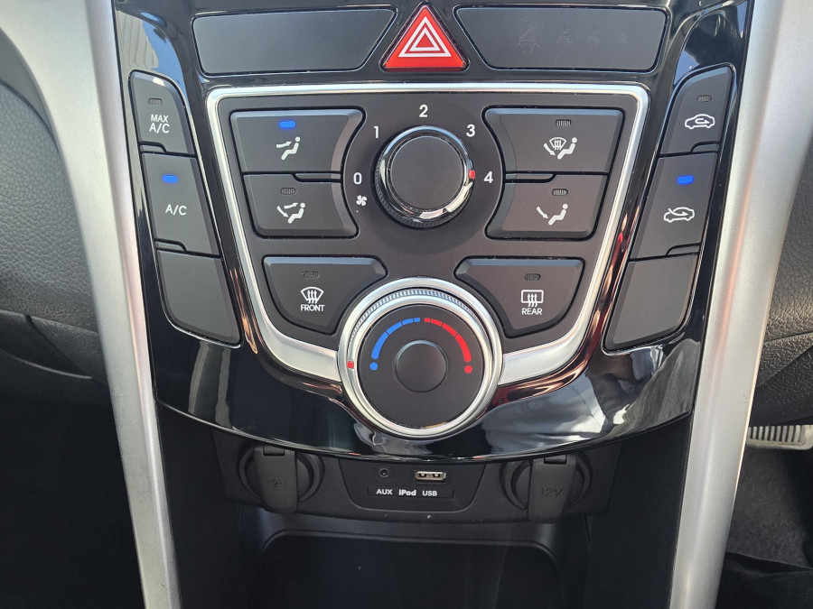 2015 MY16 Hyundai i30 GD3 Series II Active Hatch Image 18