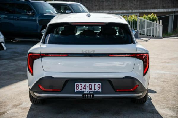 2026 Kia K4 CL4m S Hatch Image 3