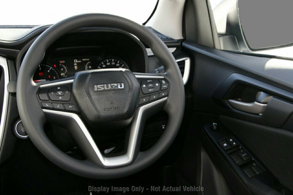 2024 Isuzu MU-X RJ LS-M SUV Image 5