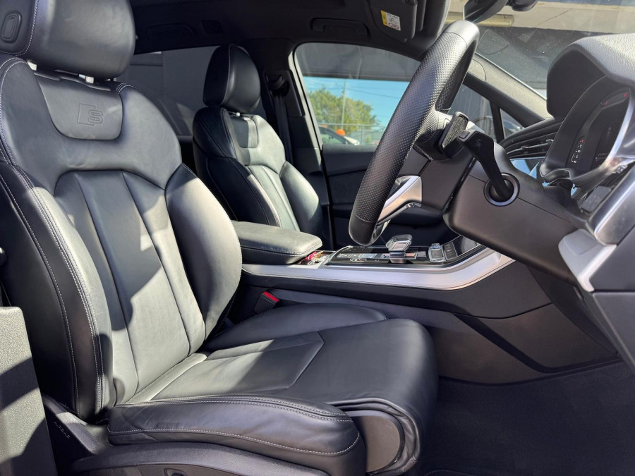 2022 Audi Q7 4M 55 TFSI S line SUV Image 17
