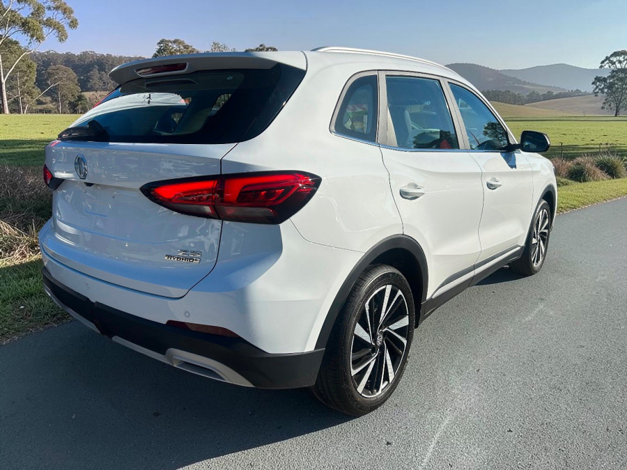 2026 MY26.5 MG ZS ZS32 Essence Hybrid+ SUV Image 3