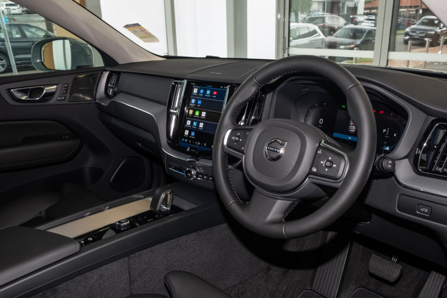 2025 Volvo XC60 UZ Plus B5 SUV Image 7